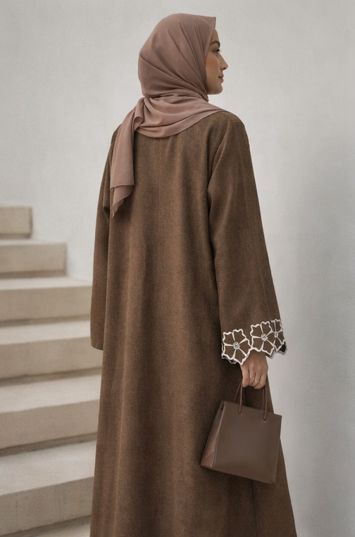 Elegant Open Abaya Set – Brown 2-piece set (inner dress included)