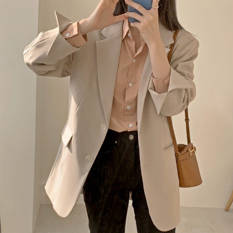 Minimalist Two Button Relaxed Blazer